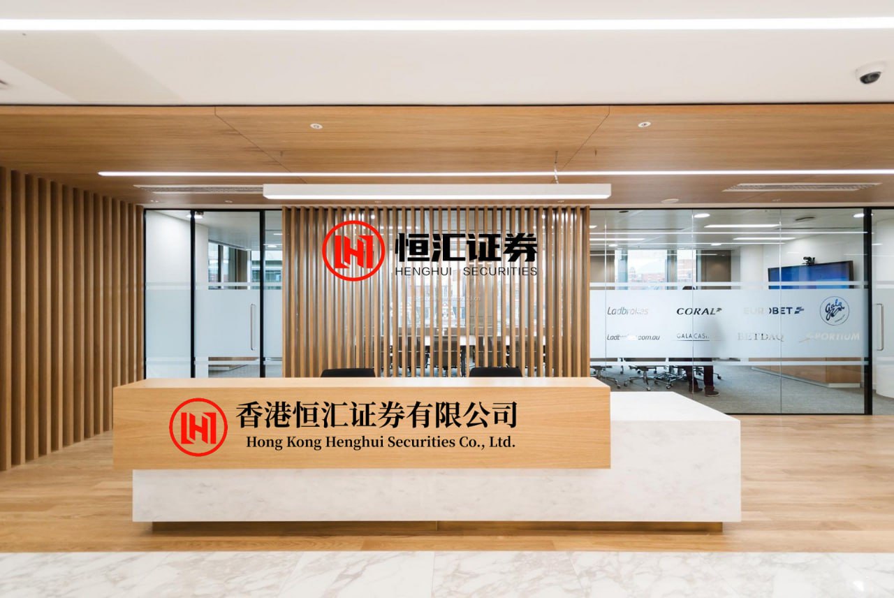 中证策略 伊朗总统佩泽希齐扬的态度转变，正成为中东局势里最鲜明的信号。这位原本